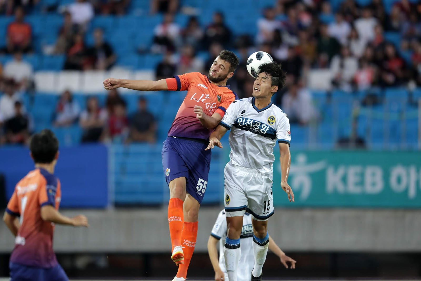 Thử thách của Gangwon FC lần này mang tên hòn đá tảng Jeonbuk Hyundai Motors FC.